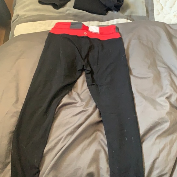 Lululemon leggings size 4 - Picture 2 of 3
